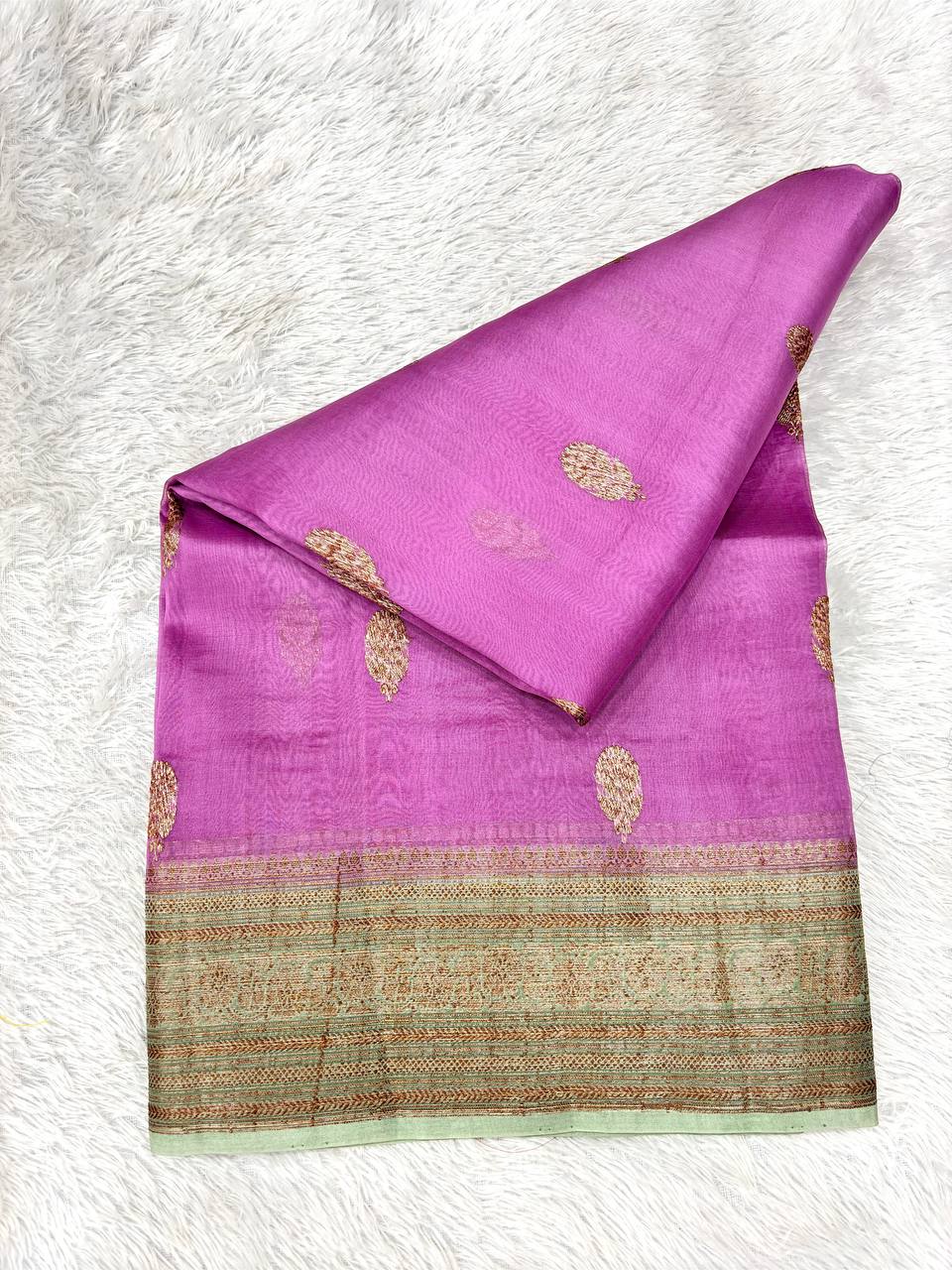 Orchid Lavender Pink Khaddi Georgette Kora Silk Saree | Antique Gold Kadhua Booti & Contrast Pale Sage Border