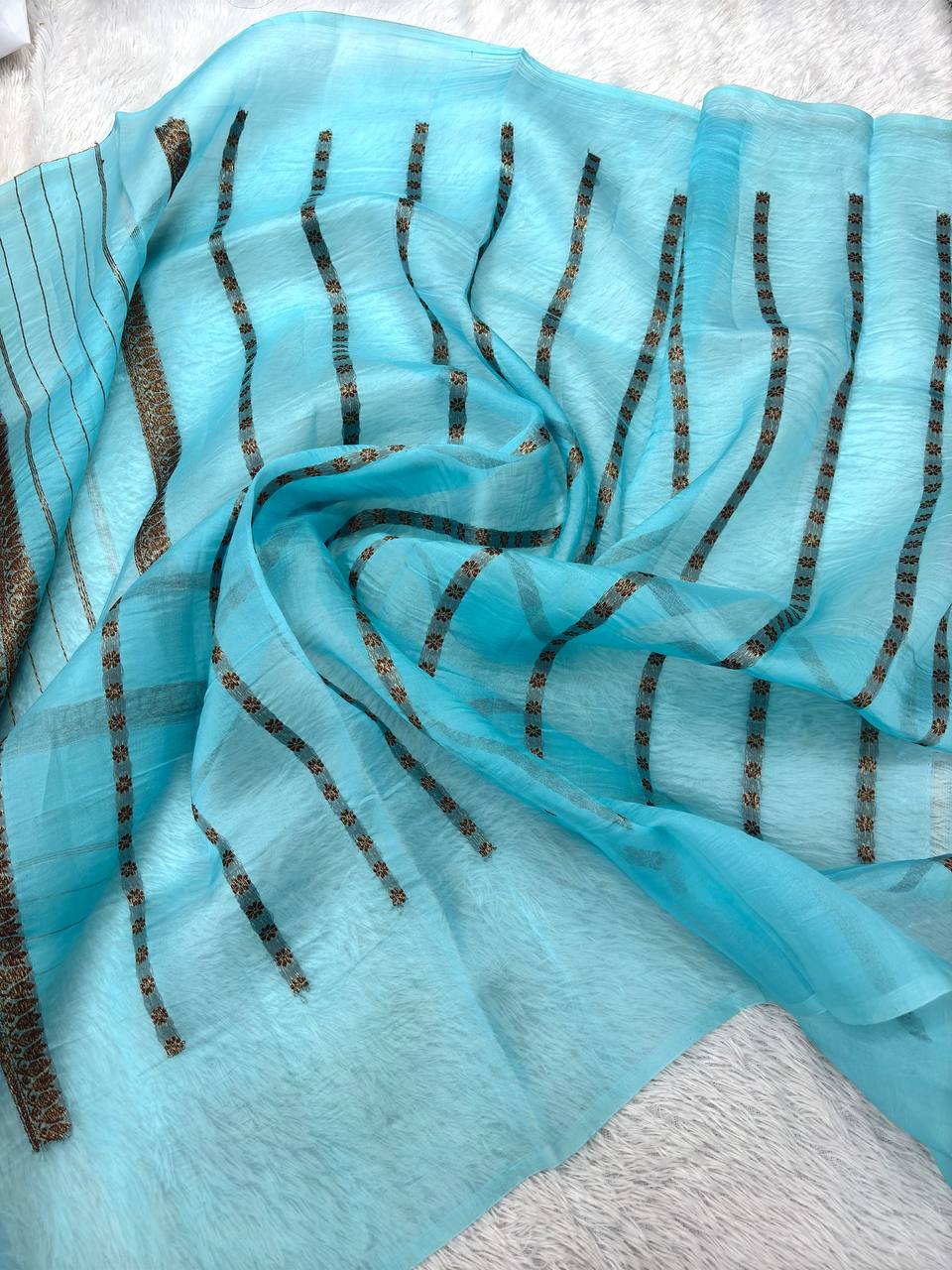 Peach Pastel Coral Khaddi Georgette Kora Silk Saree | Antique Gold Kadhua Tree-of-Life Boota & Contrast Seafoam Blue Border