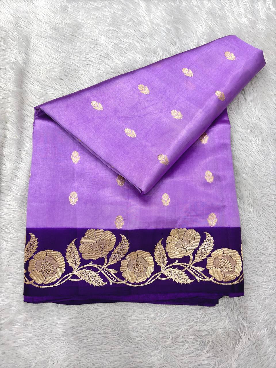 Soft Lavender Orchid Lightweight Katan Silk Saree | Antique Gold Kadhua Guldasta Booti & Contrast Royal Violet Poetic Floral Border