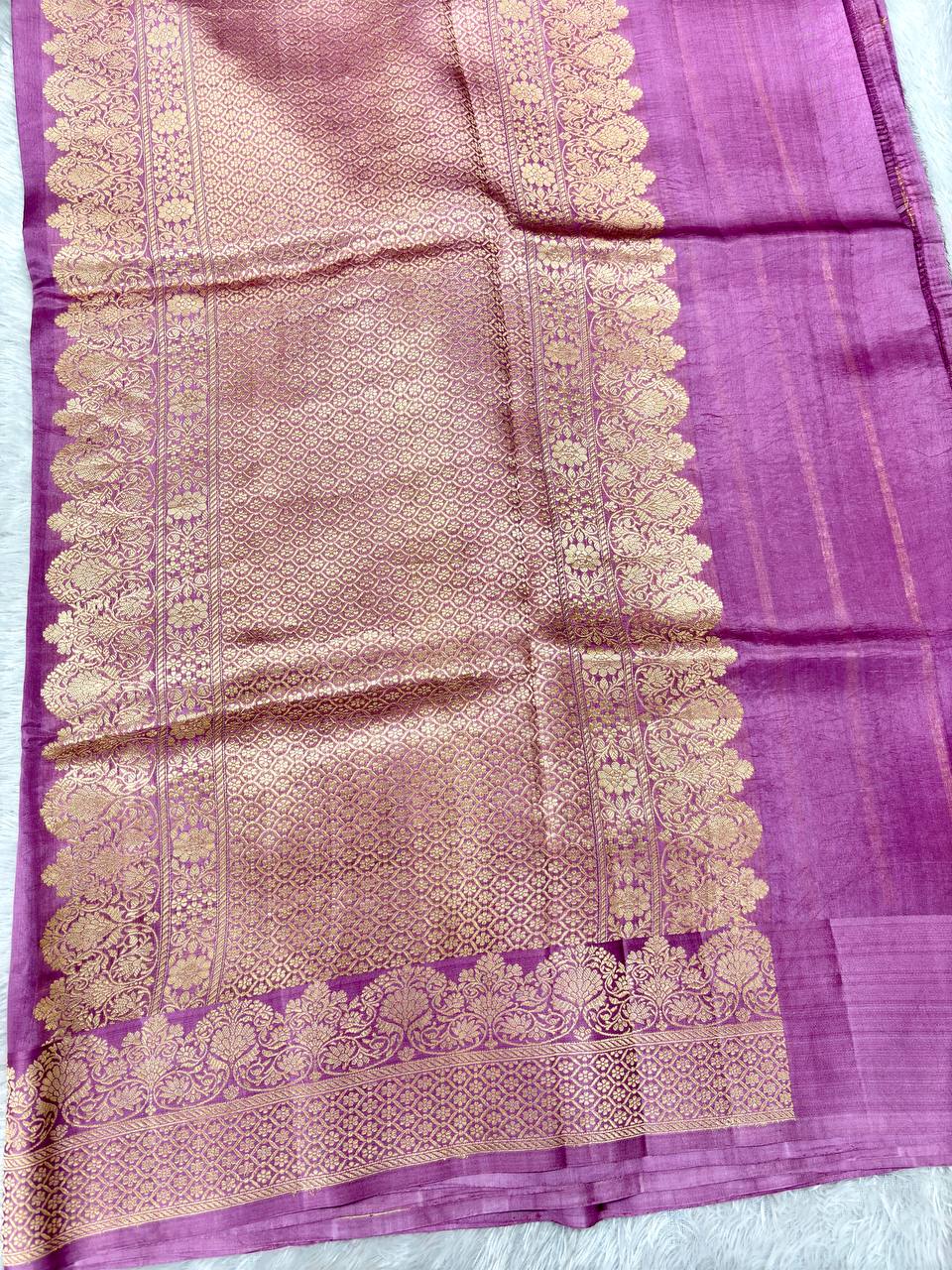 Muted Orchid Mauve Lightweight Katan Silk Saree | Antique Gold Kadhua Guldasta Booti & Scalloped Paisley Border