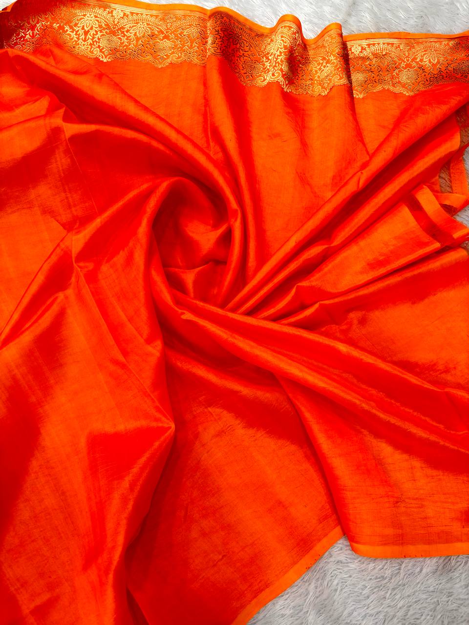 Vibrant Tangerine Orange Lightweight Katan Silk Saree | Sona Rupa Kadhua Chowkdi Booti & Ornate Scalloped Floral Border