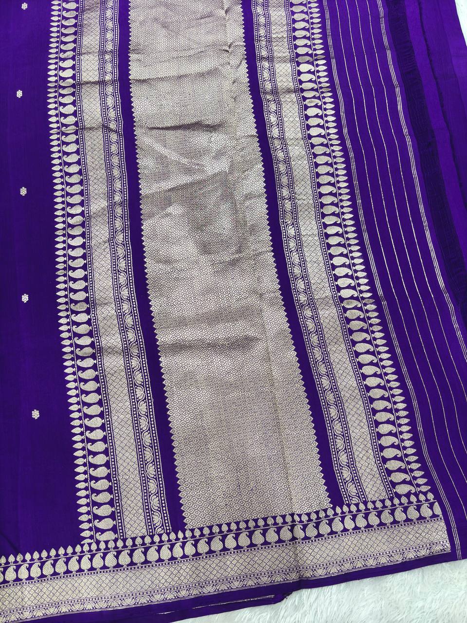 Royal Violet Purple Lightweight Katan Silk Saree | Antique Silver Zari Kadhua Booti & Traditional Leaf Lattice Border