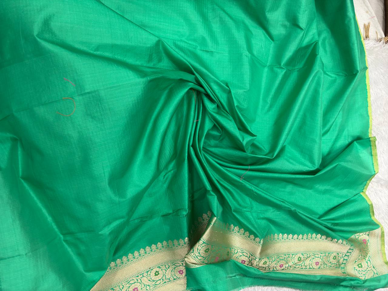 Vibrant Mint Emerald Green Katan Silk Banarasi Brocade Saree | All-Over Chowkdi Shikargah Jaal with Sona Rupa Zari & Jeweled Meenakari Borders