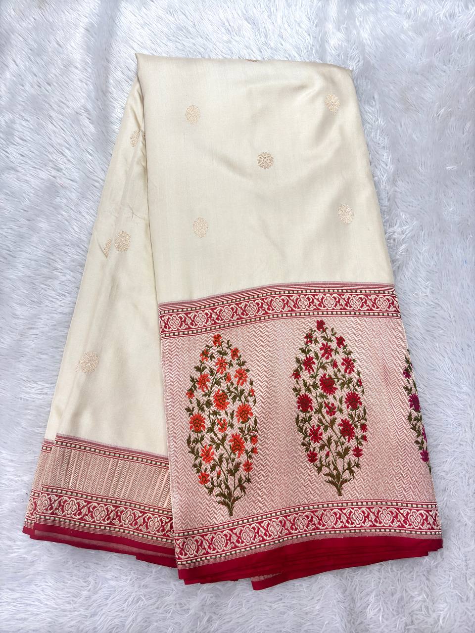 Heirloom Cream Ivory Katan Silk Banarasi Saree | Delicate Cutwork Chowkdi Booti & Contrast Crimson Red Pallu with Oversized Meenakari Floral Trees