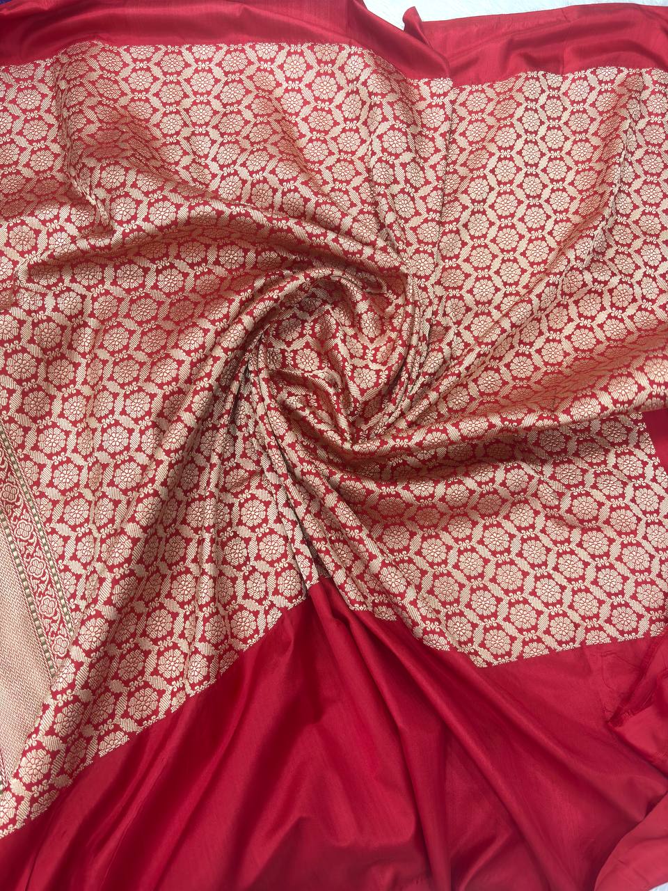 Heirloom Cream Ivory Katan Silk Banarasi Saree | Delicate Cutwork Chowkdi Booti & Contrast Crimson Red Pallu with Oversized Meenakari Floral Trees