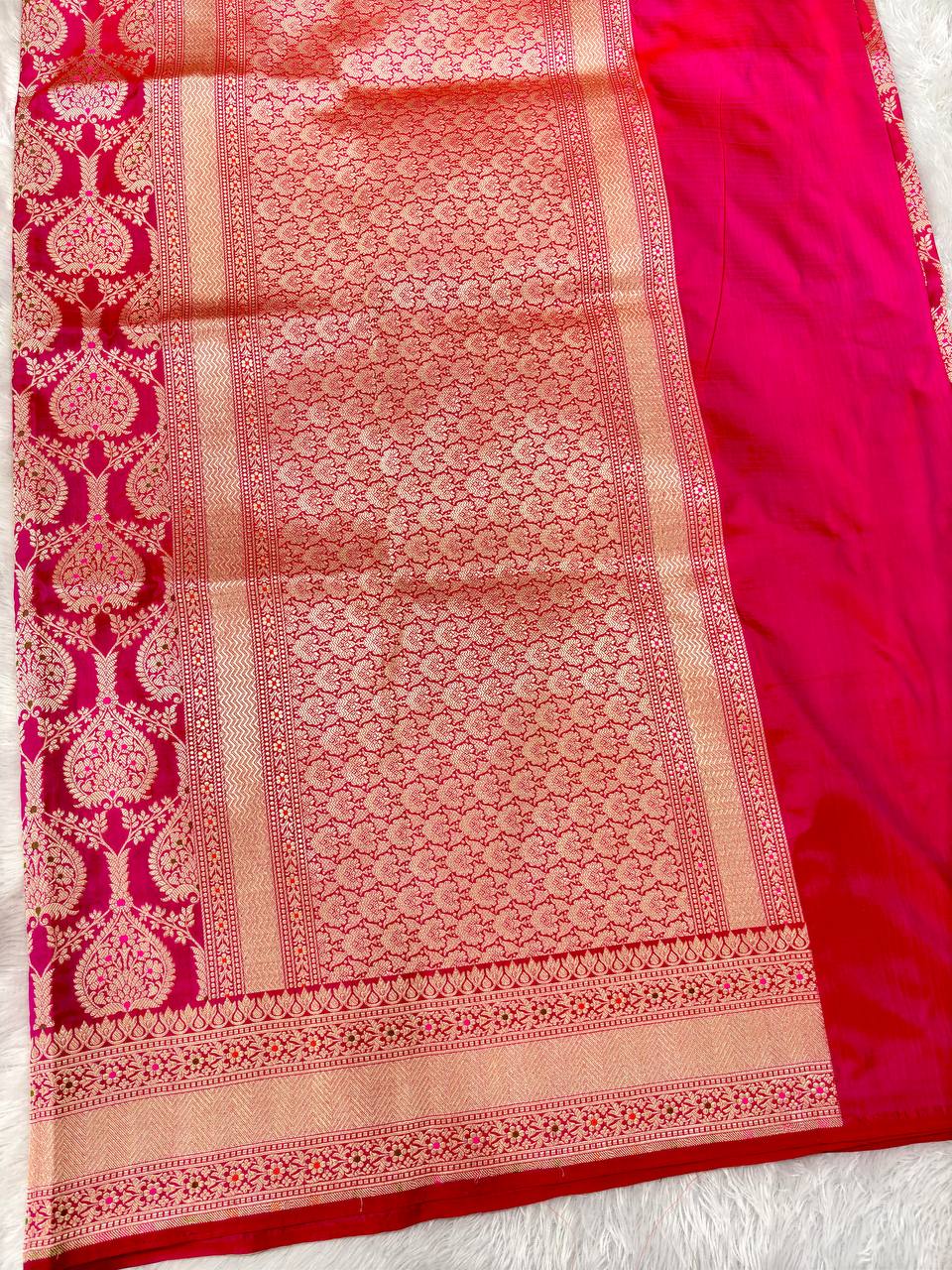 Vibrant Fuchsia Magenta Katan Silk Banarasi Saree | Opulent Cutwork Ogee Lattice Jaal with Sona Rupa Zari & Meenakari Peacock Fan Boota