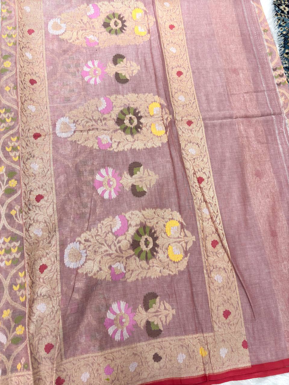 Onion Pink Linen Cotton Banarasi Jamdani Saree | All-Over Ogee Lattice Jaal with Muted Sona Zari & Multicolored Resham Floral Bootas
