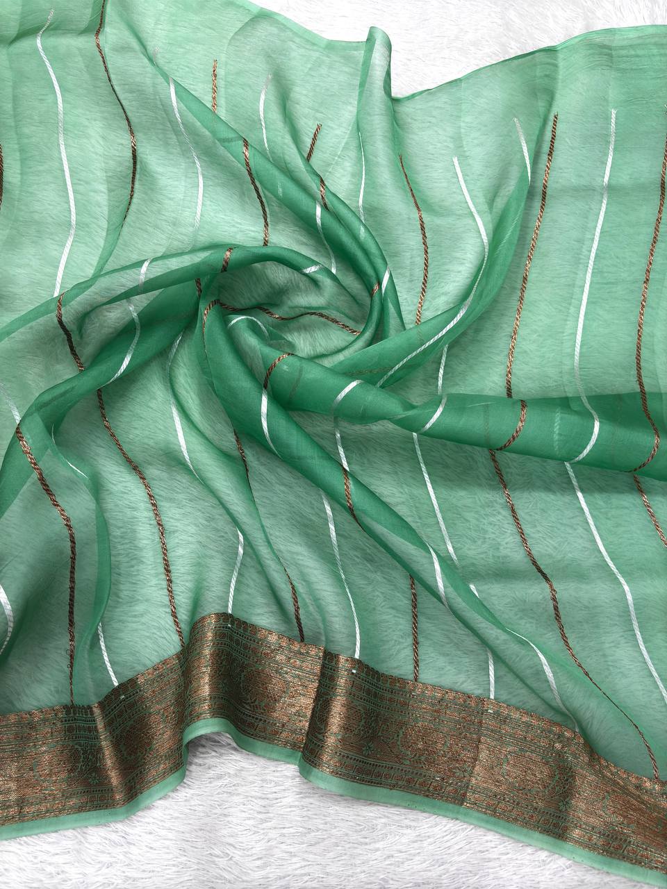 Coral Peach & Emerald Contrast Handloom Khaddi Kora Silk Saree | Antique Zari Kadhua Boota & Paisley Pallu