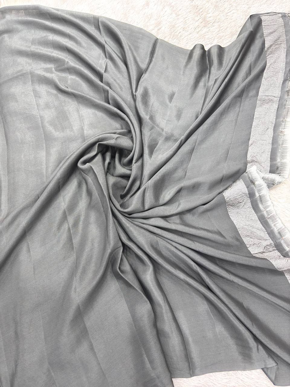 Charcoal Grey & Lavender Muted Pastel Rungkaat Handloom Banarasi Kora Silk Saree | Antique Gold Zari Geometric Chowkda Box Pattern