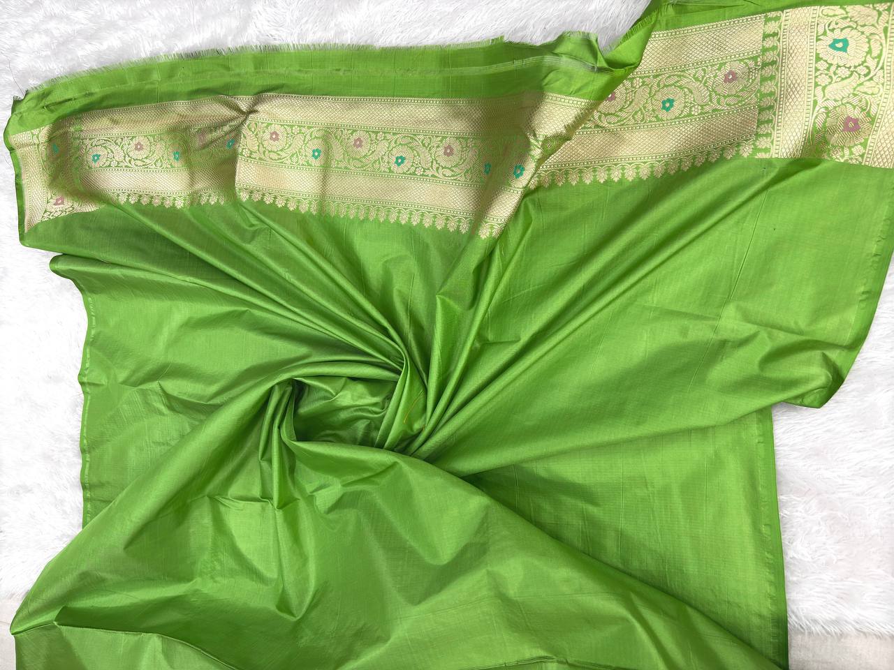 Emerald Green Banarasi Katan Silk Saree with Allover Floral Jaal and Pastel Meenakari