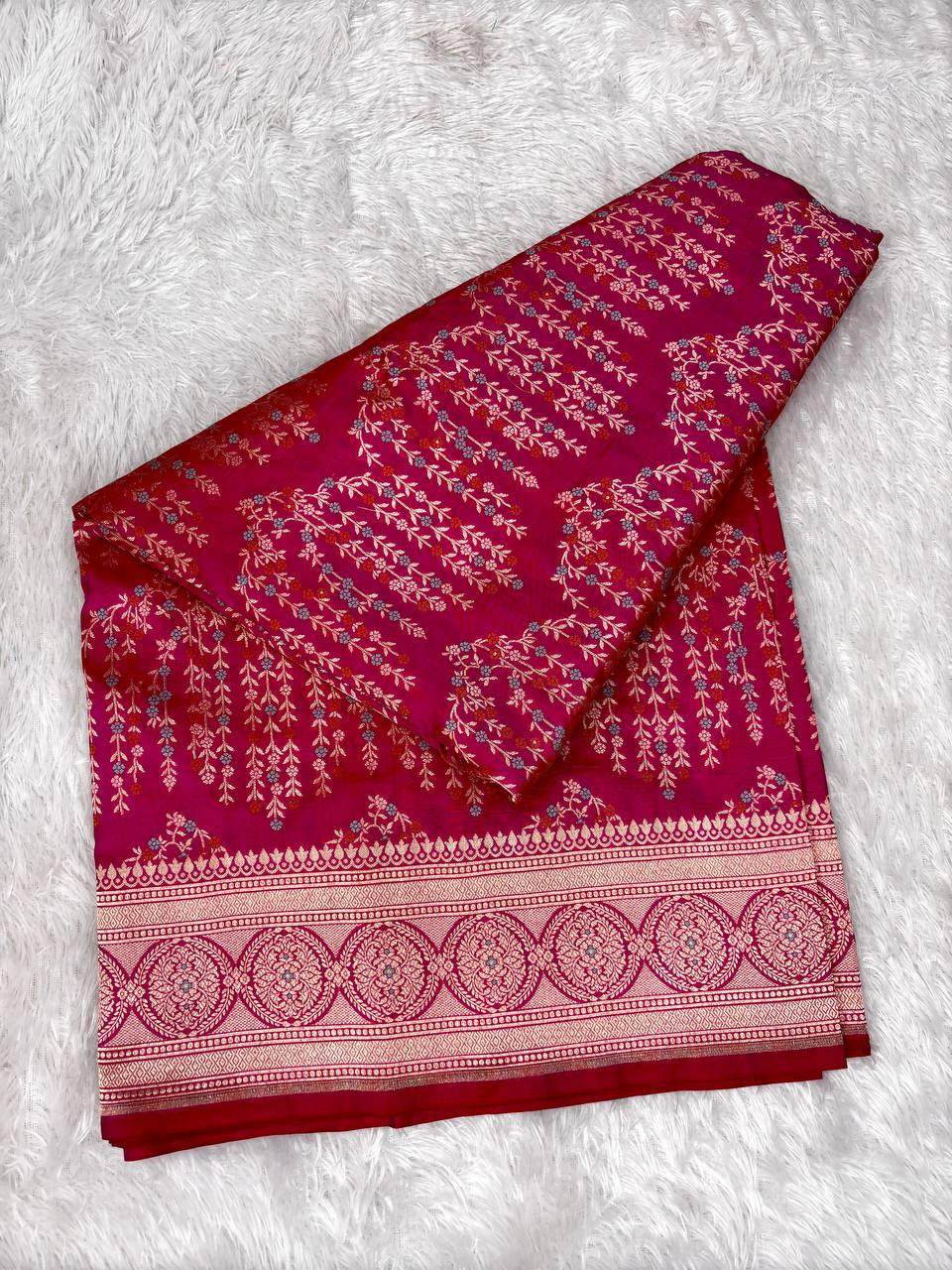 Exquisite Rani Pink Katan Silk Banarasi Saree with Vertical Floral Jungla & Silver Zari Meenakari