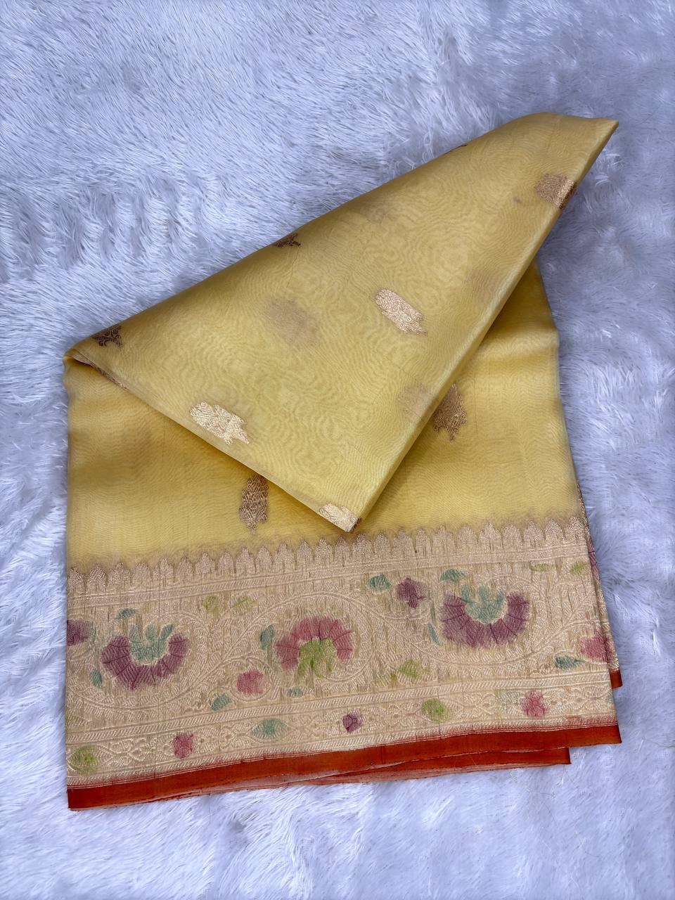 Handloom Golden Honey Kora Silk Saree | Kadhua Meenakari Border & Rungkaat Artistry
