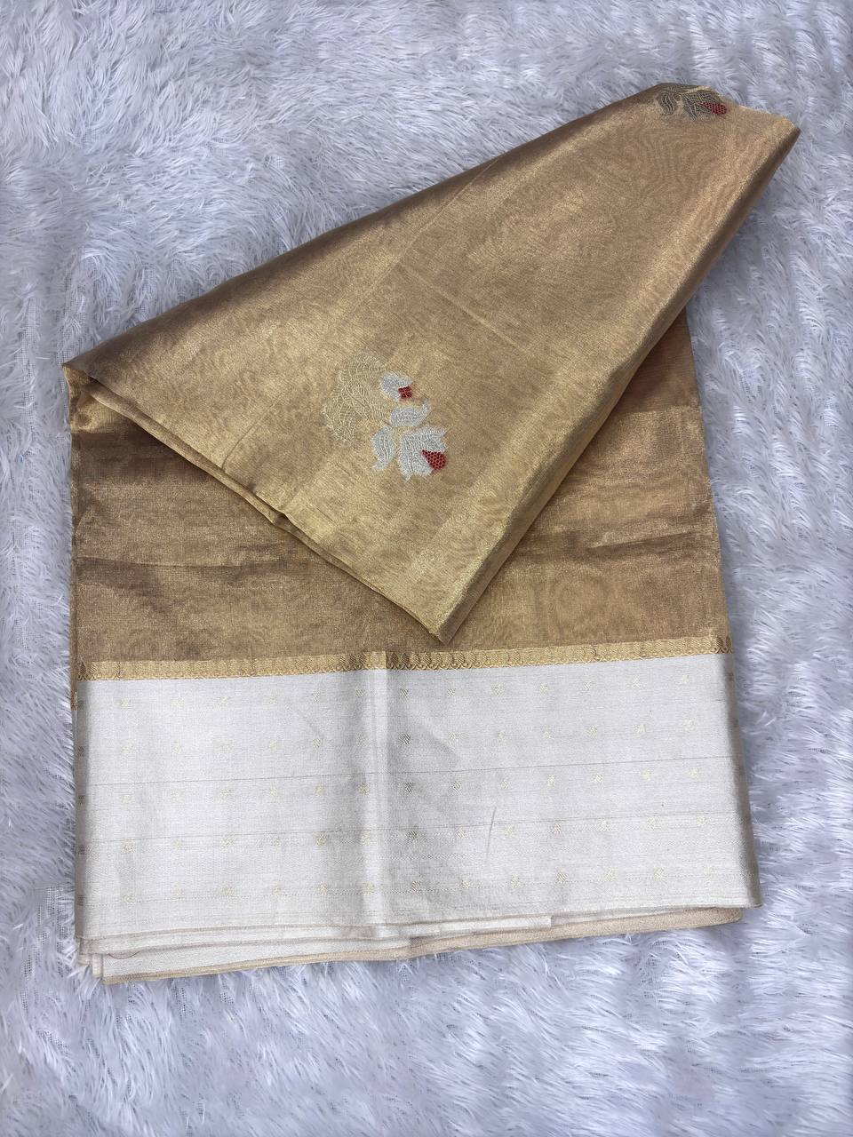 Regal Champagne Gold Banarasi Tissue Silk Saree with Scalloped Pallu and Silver Zari Border