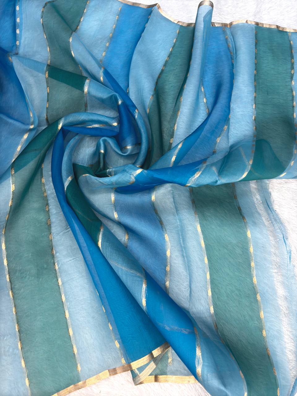 Azure and Teal Rungkat Banarasi Katan Silk Saree with Kadhua Sona-Rupa Scalloped Meenakari Bel