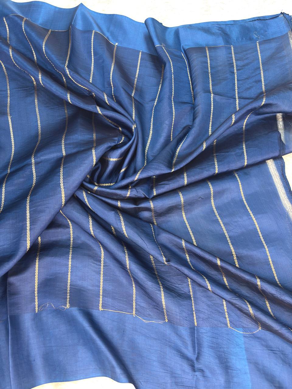 Royal Blue Handwoven Lightweight Katan Silk Saree with Sona-Rupa Kadhua Scalloped Floral Bel