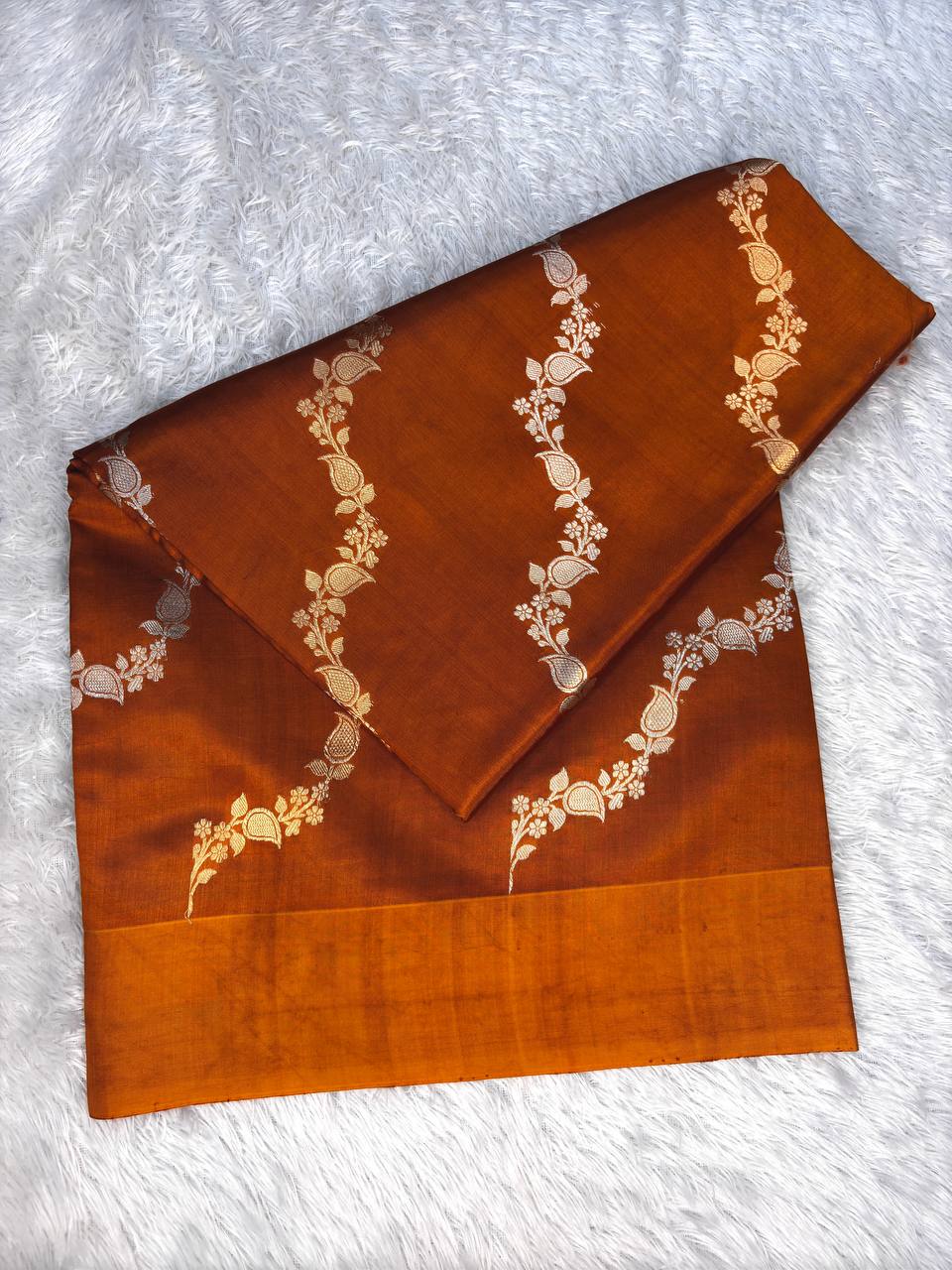 Rust Copper Handwoven Lightweight Katan Silk Saree with Sona-Rupa Kadhua Paisley Scalloped Bel