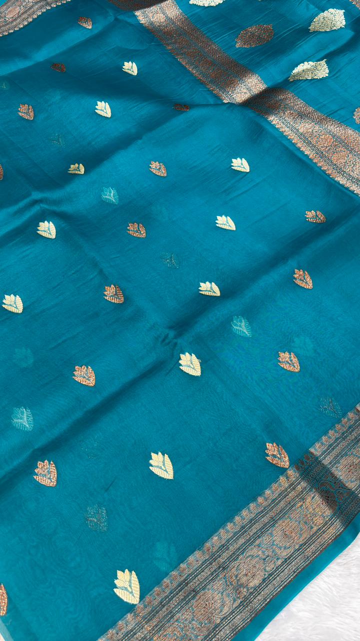 Exquisite Peacock Blue Banarasi Kora Antique Kadhua Saree with Antique Zari Butta