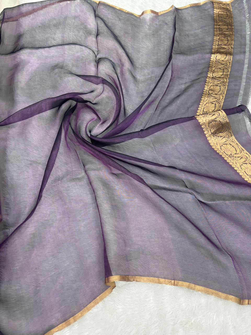 The Midnight Royal: Deep Aubergine Banarasi Tissue Silk Saree