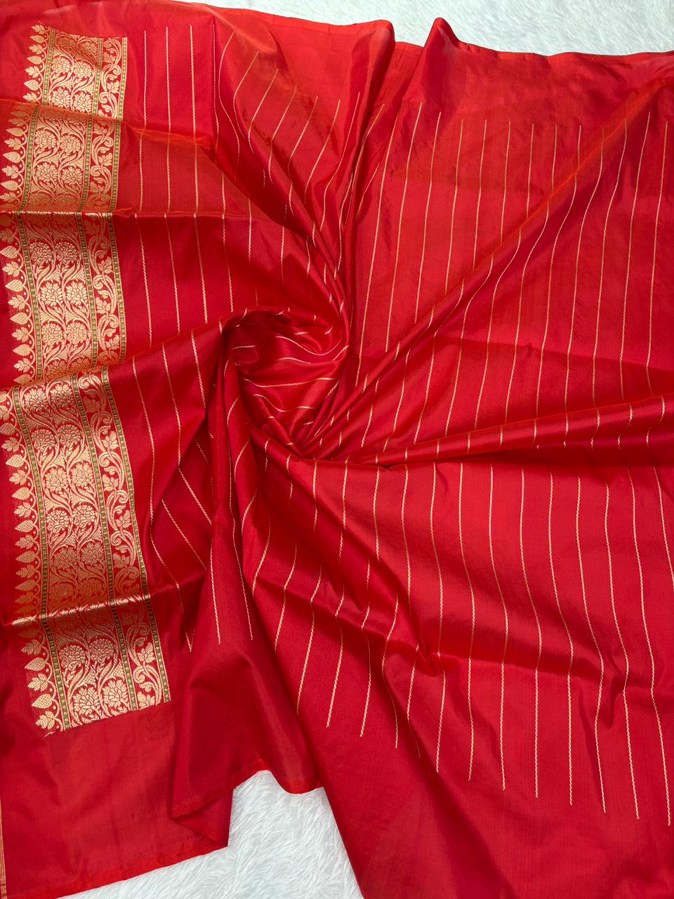 The Bridal Red– Premium Kinkhwab Banarasi Handloom Saree
