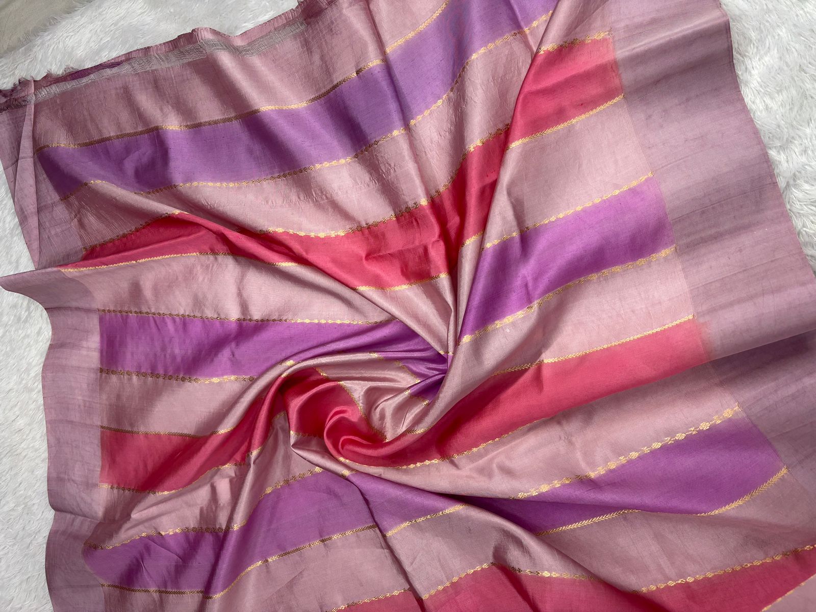 The Geometric Rose: Pink & Magenta Rungkaat Katan Silk Light Weight Saree
