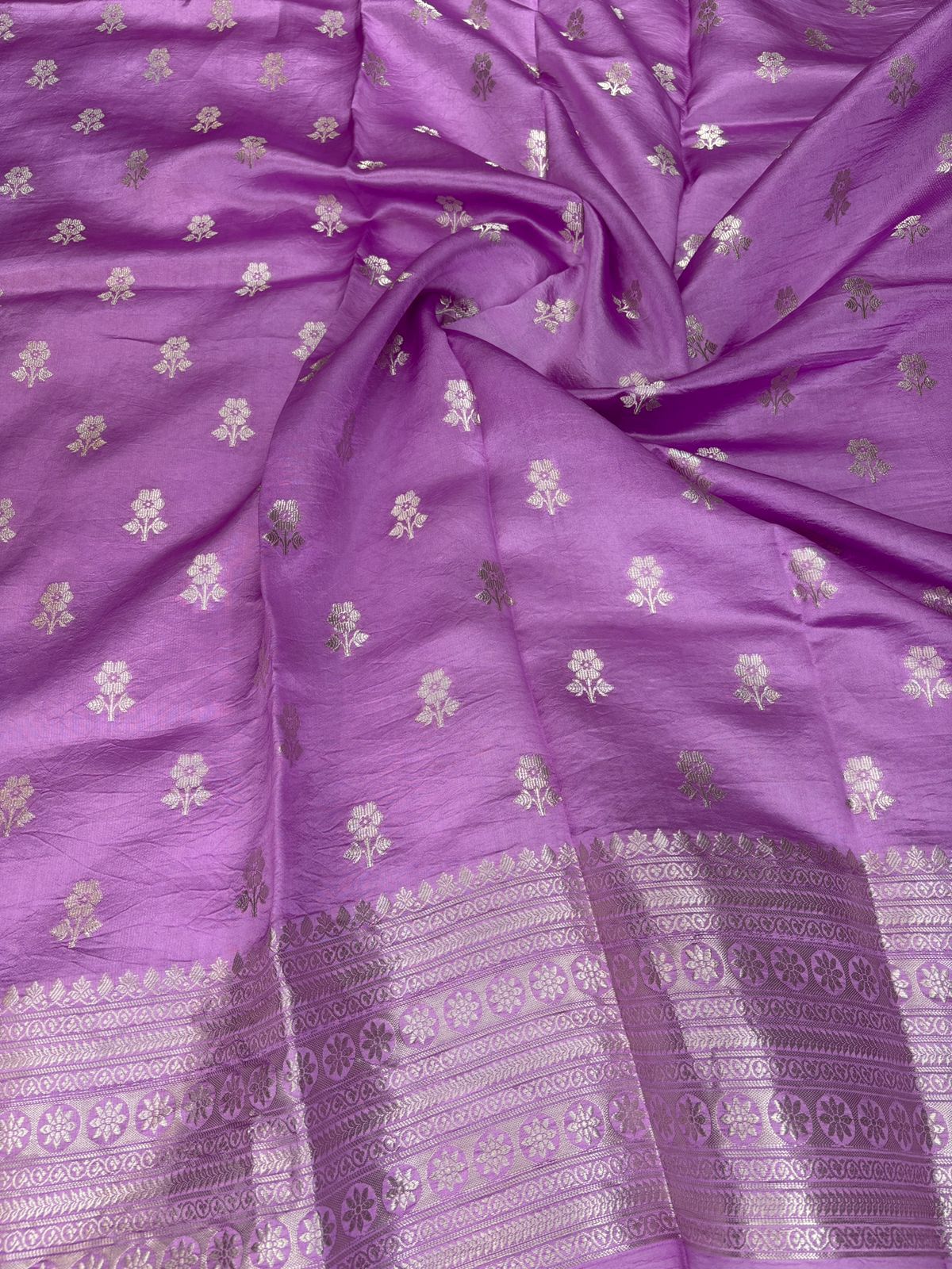 The Lilac Lattice – Lightweight Katan Silk with Meenakari