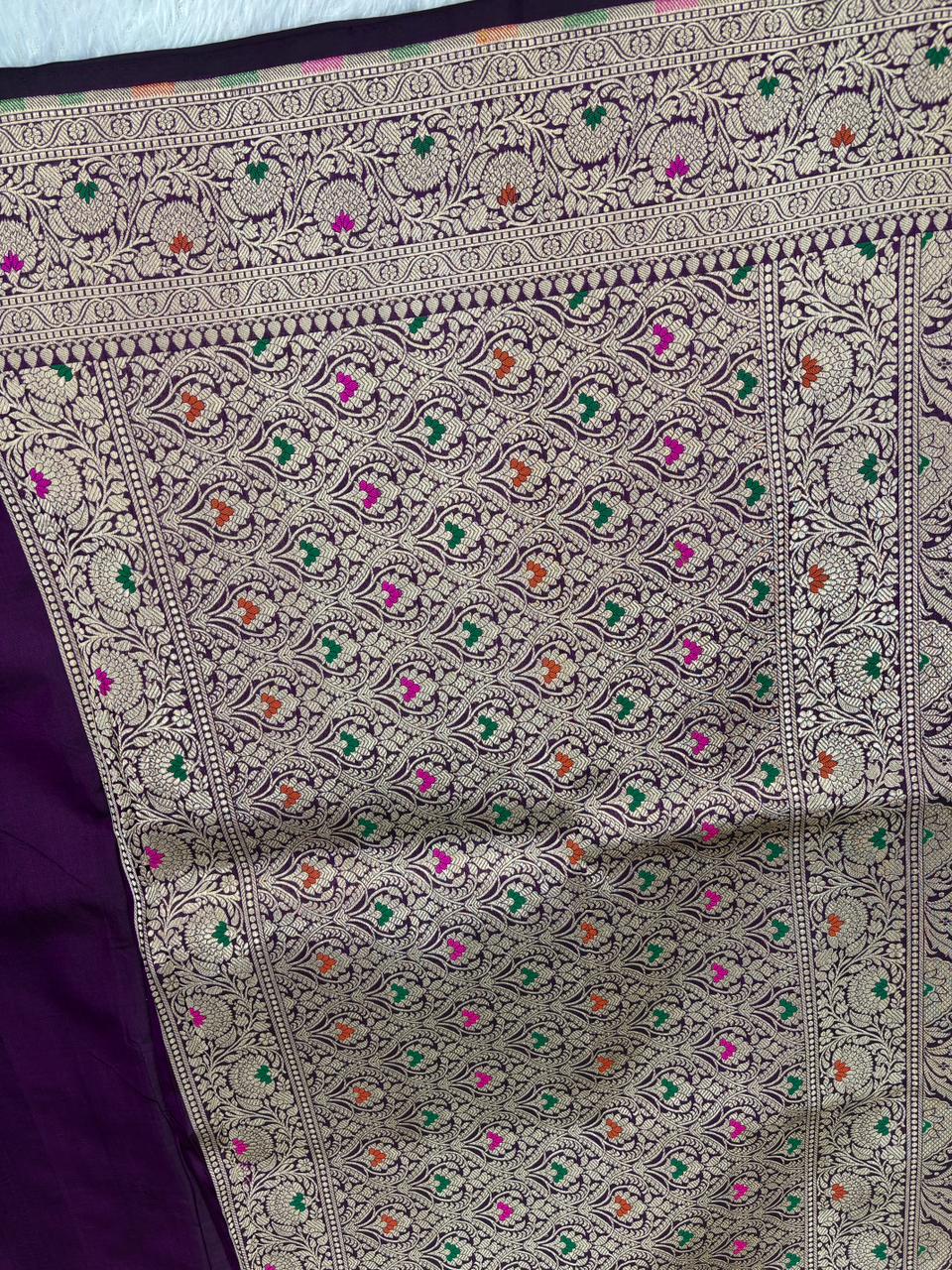 ದಿ ಇಂಪೀರಿಯಲ್ ವೈಲೆಟ್: ಬ್ರೊಕೇಡ್ ಕಟನ್ ಸಿಲ್ಕ್ ಮೀನಕರಿ ಜಂಗ್ಲಾ