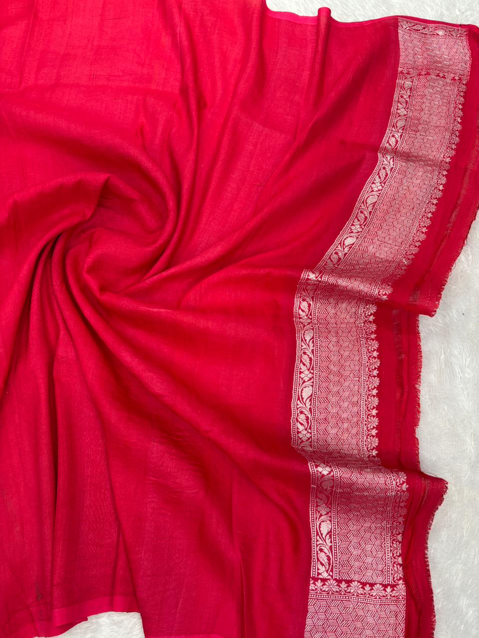 The Textured Symphony: Red Tussar Georgette Handloom Banarasi Saree