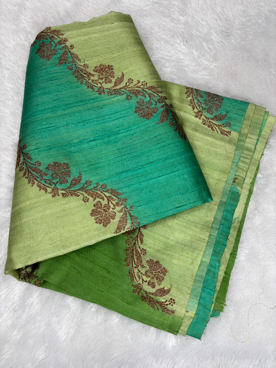 Verdant Dual-Tone Green Rungkaat Raw Silk Tussar Handloom Saree