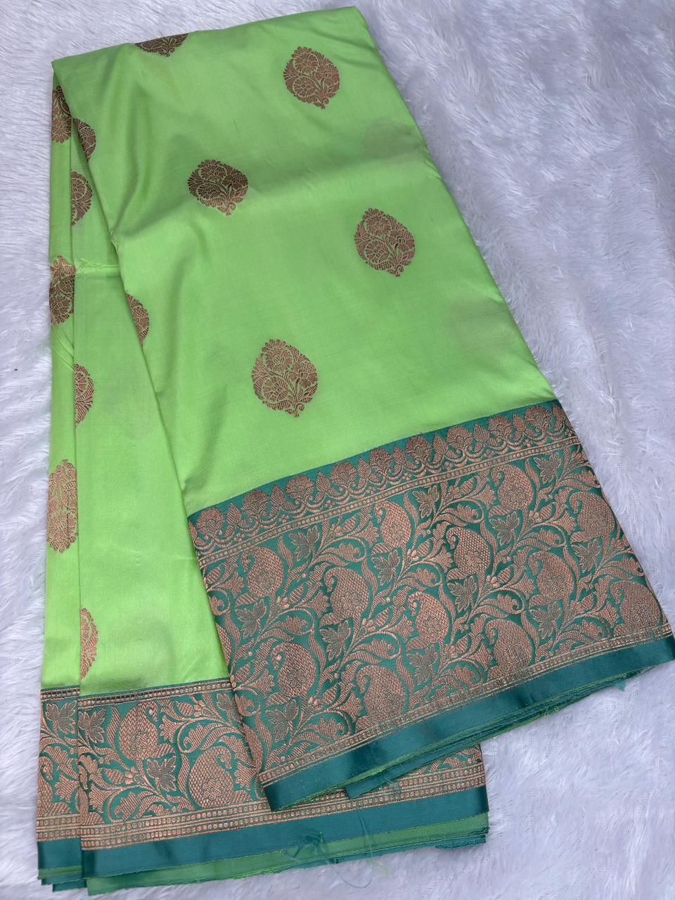 Radiant Parrot Green & Teal Blue Katan Kadhua Designer Silk Banarasi Saree with Kadhua Paisley Boota