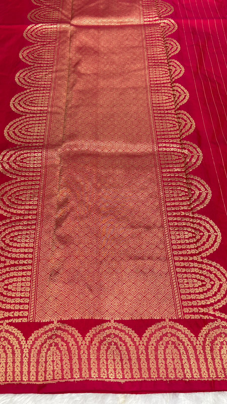 Vibrant Parrot Green & Teal Blue Katan Kadhua Designer Silk Banarasi Saree with Geometric Chevron Pallu