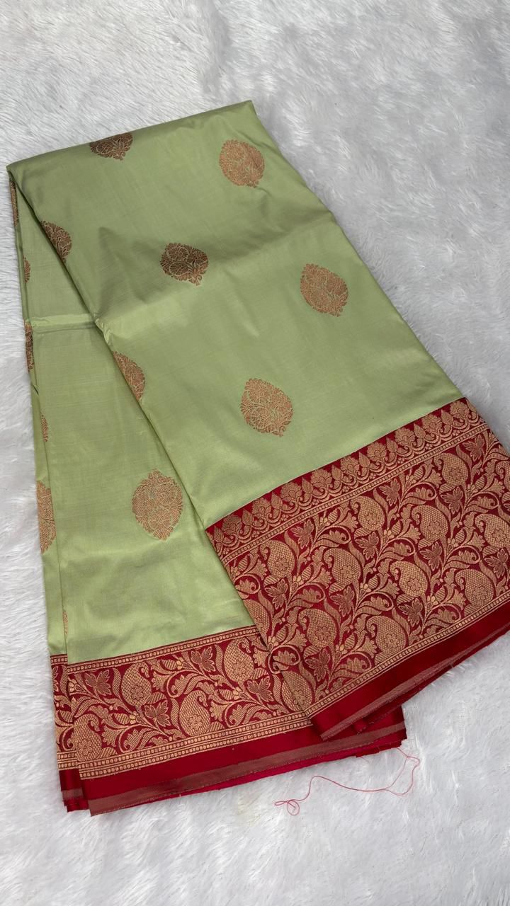 Exquisite Crimson Red Katan Kadhua Designer Silk Banarasi Saree with Designer Mehrab Border