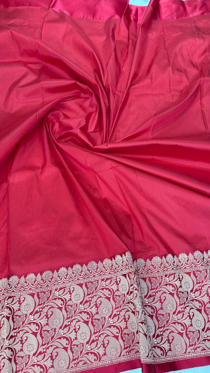 Exquisite Crimson Red Katan Kadhua Designer Silk Banarasi Saree with Designer Mehrab Border