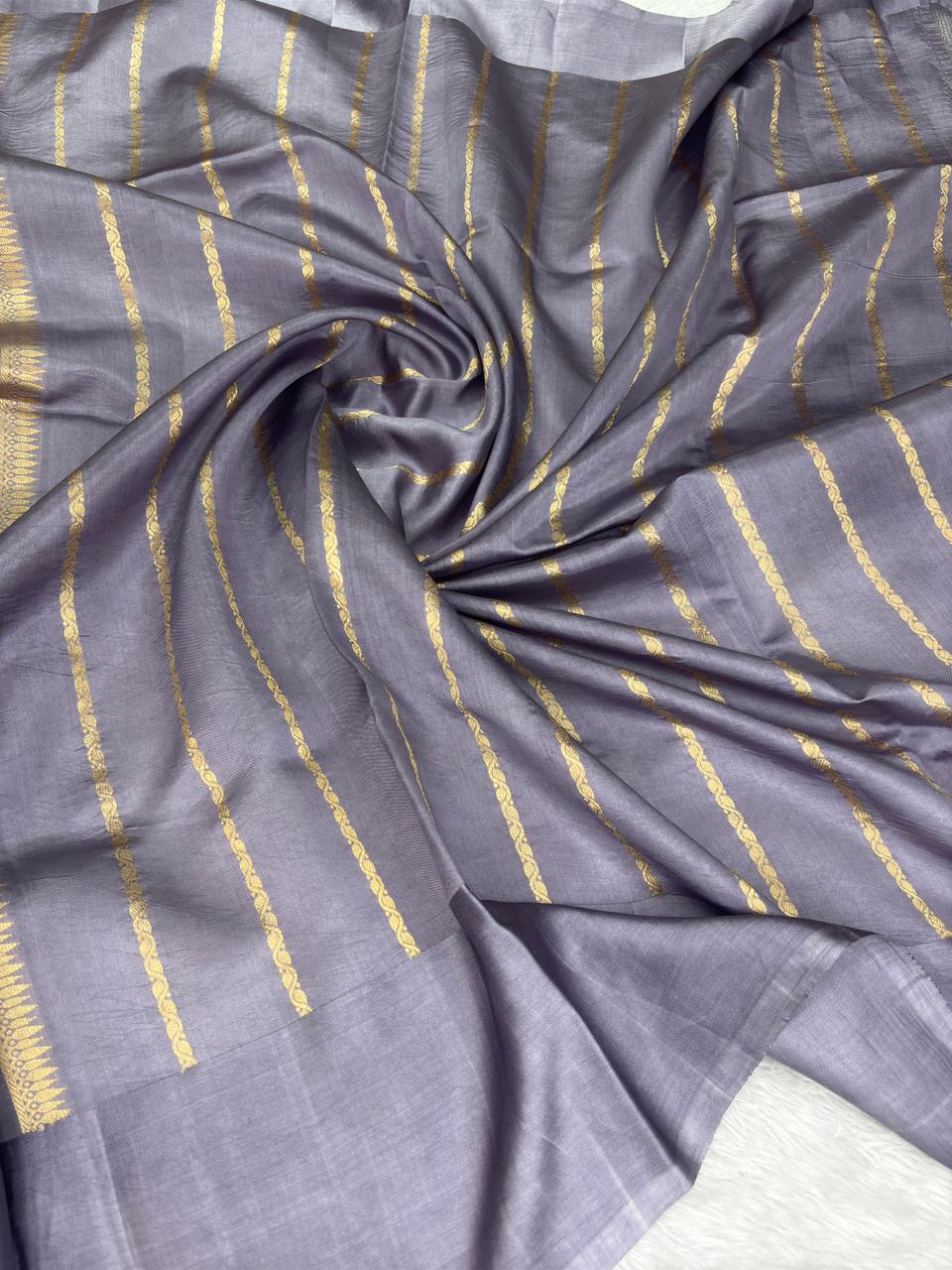 Elegant Mauve Slate Grey Pure Katan Light Weight Kadhua Handloom Banarasi Saree with Sona Rupa Kadhua Work