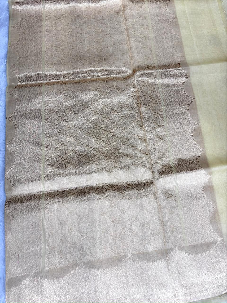 Ethereal Champagne Cream Kora Silk Designer Kadhua Saree with Rose Gold Zari & Hand-Woven Kadwa Buttis