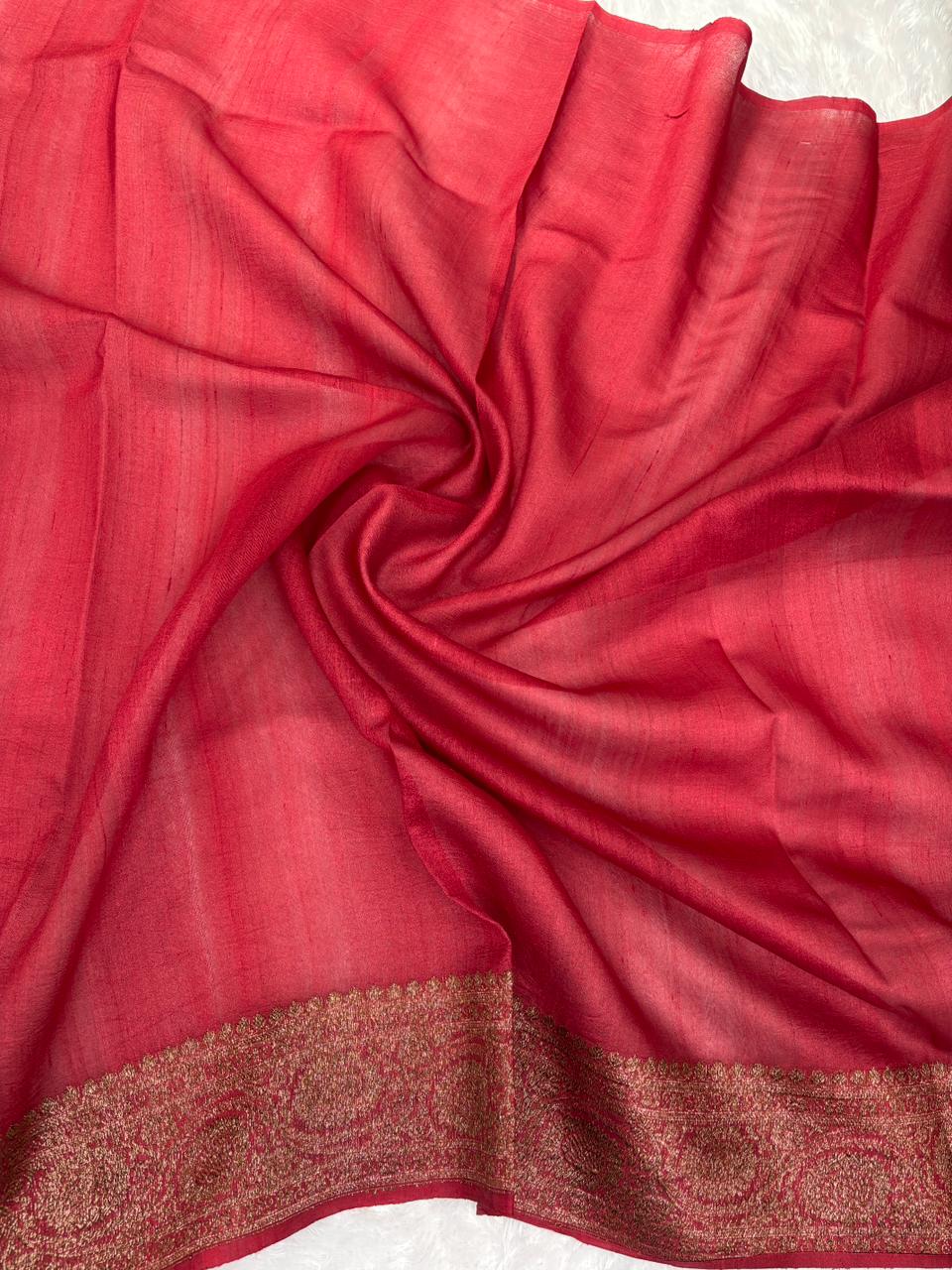 Antique Zari Woven Dual-Tone Raw Silk Tussar Saree