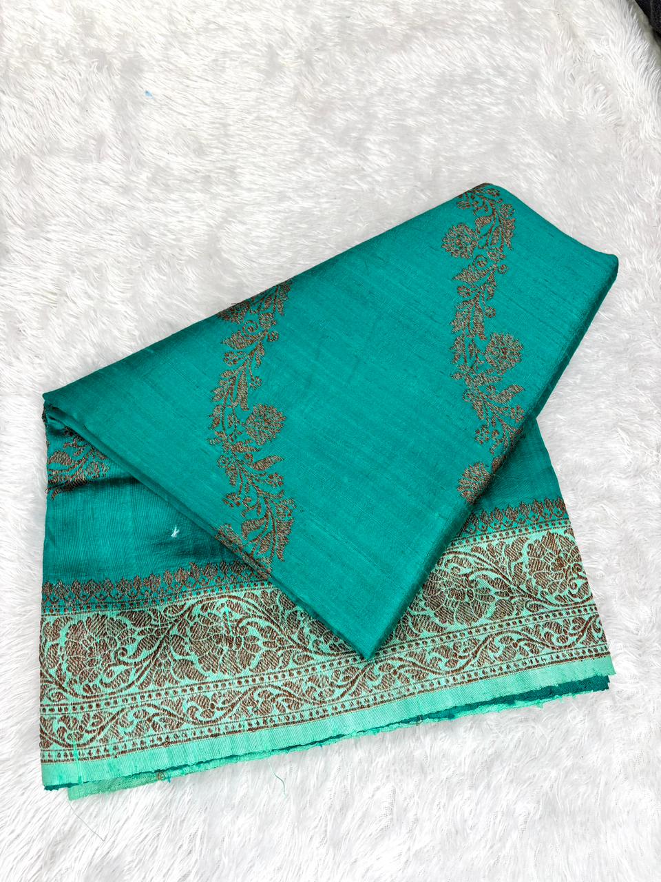 Refreshing Sea Green Pure Raw Silk Tussar Handloom Saree with Antique Zari Vines & Chevron Pallu