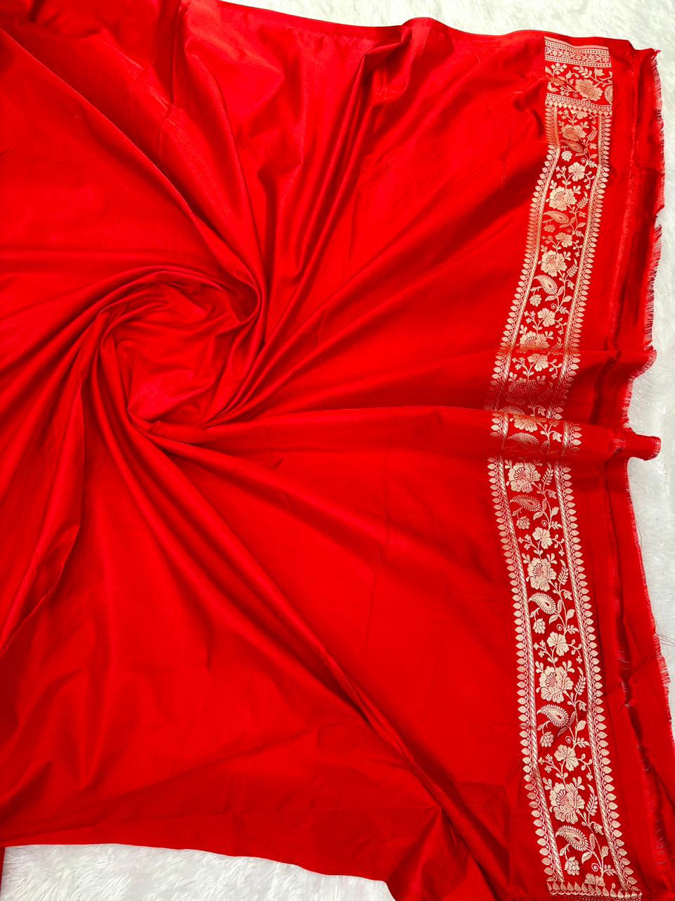 Royal Bridal Red Mashru Silk Banarasi Saree with Meenakari Floral Jaal