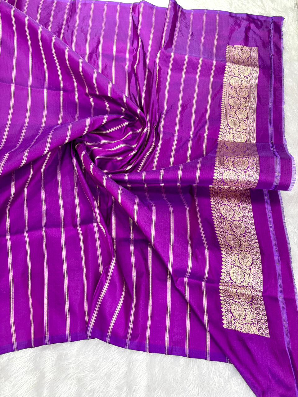 Royal Amethyst: Premium Handloom Banarasi Silk Saree with Meenakari Bel-Booti Jaal and Ornate Zari Border
