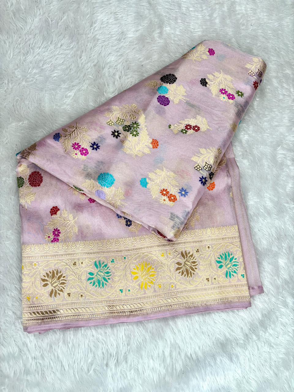 Ethereal Lilac Meenakari Jungla: Pure Katan Silk Handloom Banarasi Saree