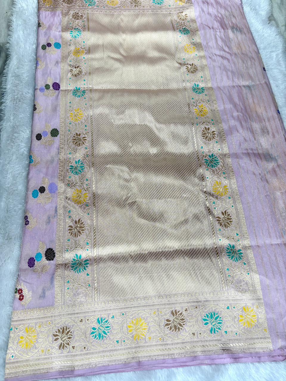Ethereal Lilac Meenakari Jungla: Pure Katan Silk Handloom Banarasi Saree