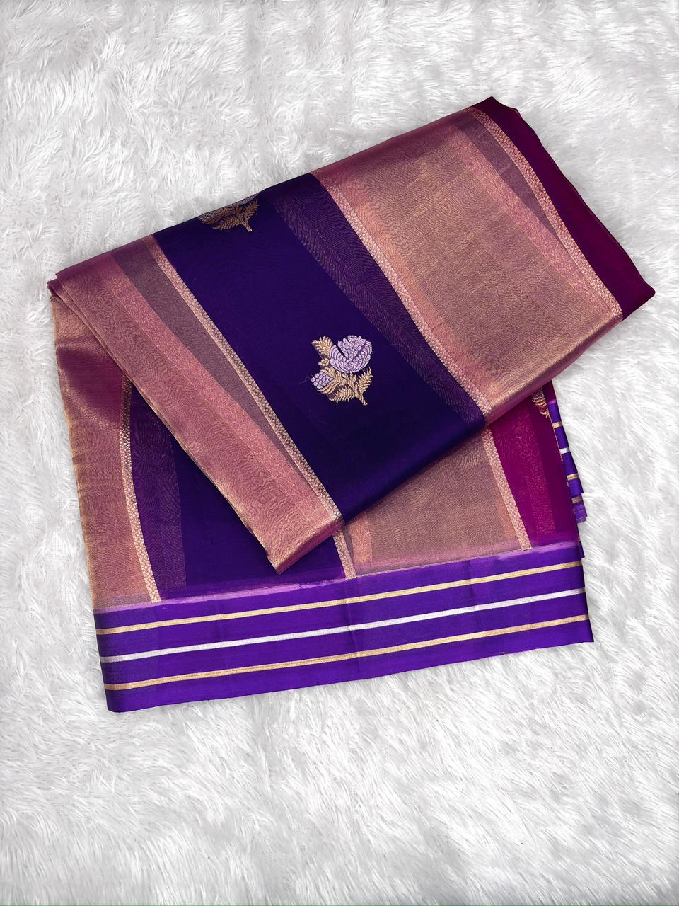 Regal Rungkaat: Handloom Banarasi Kora Silk Saree with Kadhua Sona-Rupa Butis