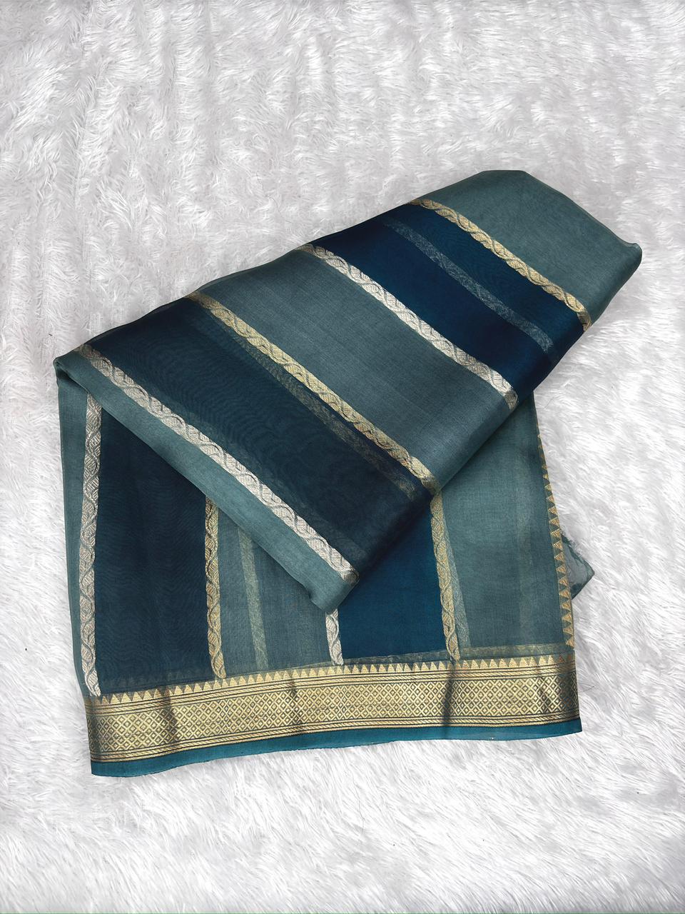 Oceanic Heritage: Teal & Cerulean Rungkaat Kora Silk Handloom Saree