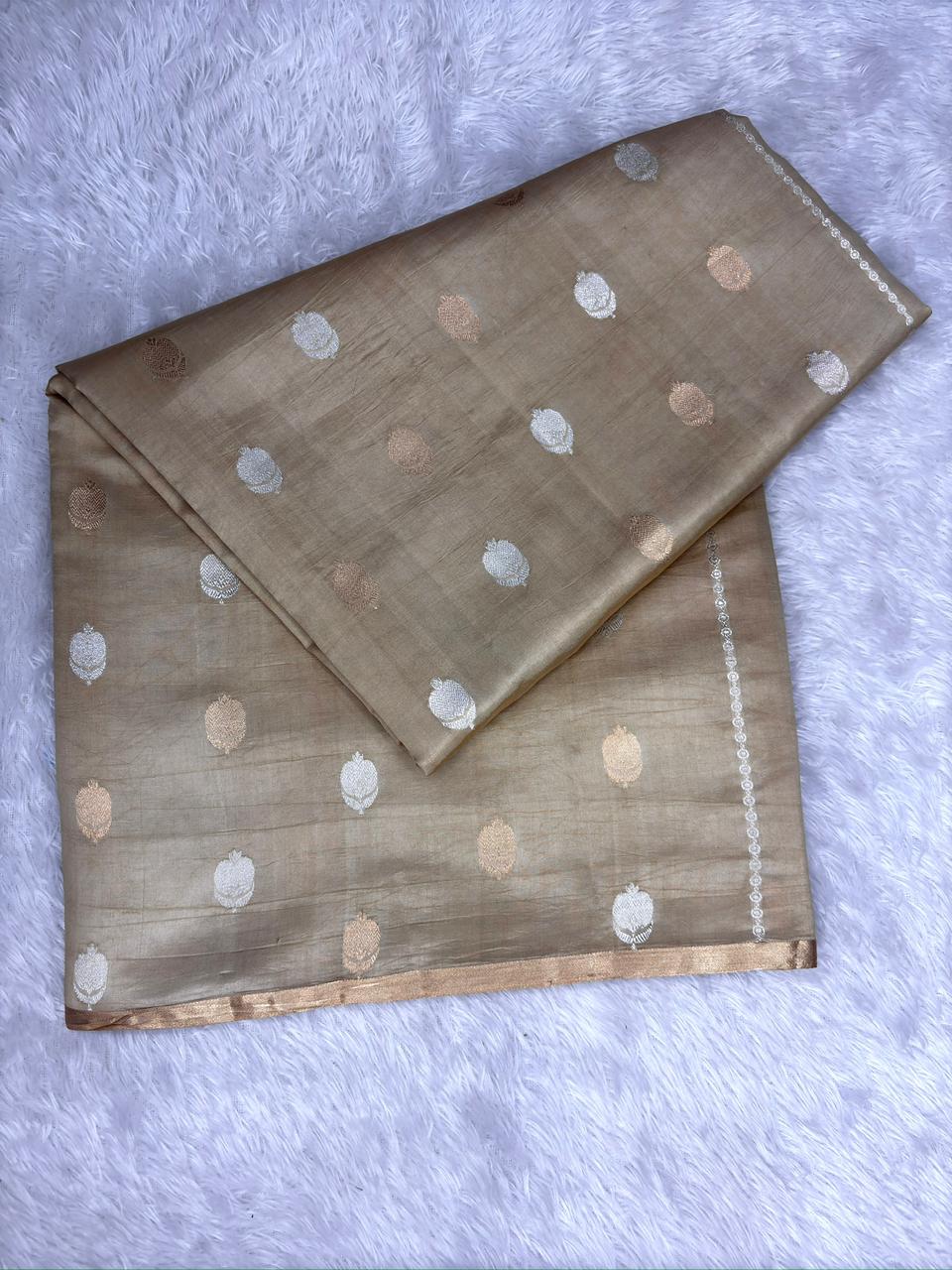 Biscuit Beige Pure Katan Silk Kadhua Saree with Sona Rupa Paisley Buttas
