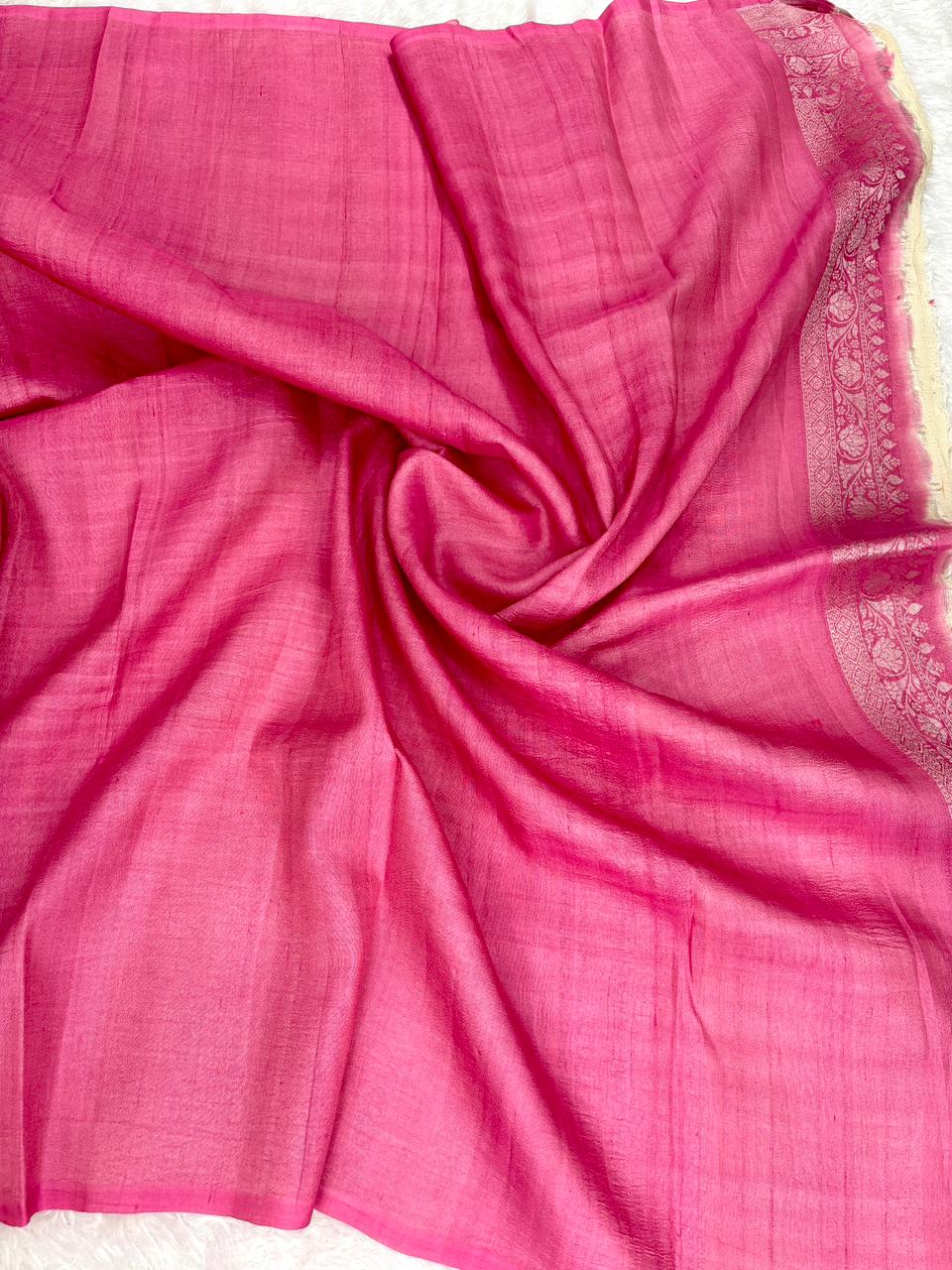 Cream Tussar Georgette Banarasi Saree with Patola-Style Meenakari Weave