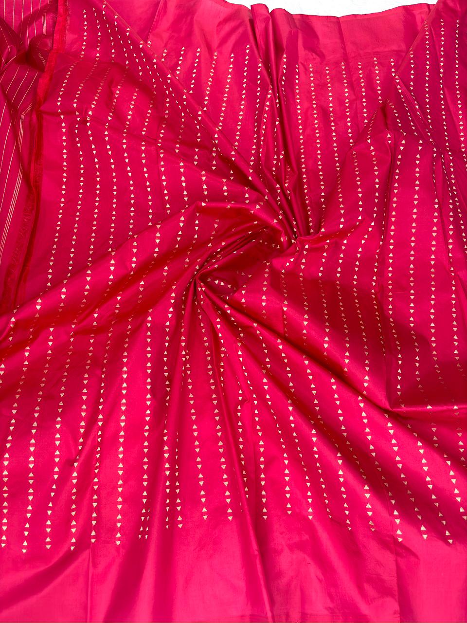 Crimson Red Pure Katan Silk Lightweight Kadhua Rungkaat Saree