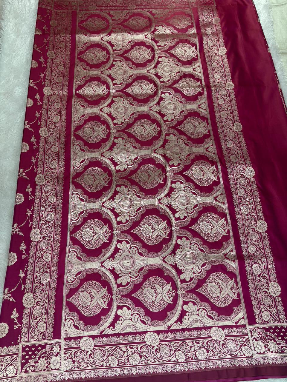 Royal Wine Plum Mashru Katan Silk Powerloom Saree with All-Over Floral Jaal & Grand Zari Pallu