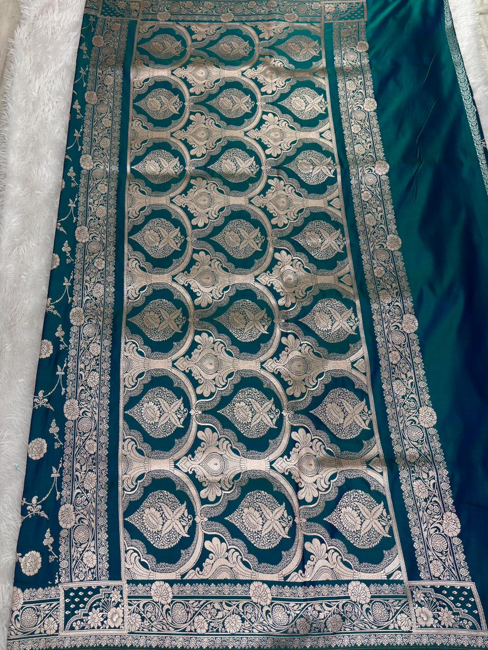 Royal Teal Mashru Katan Silk Powerloom Saree with Floral Zari Jaal & Grand Banarasi Pallu