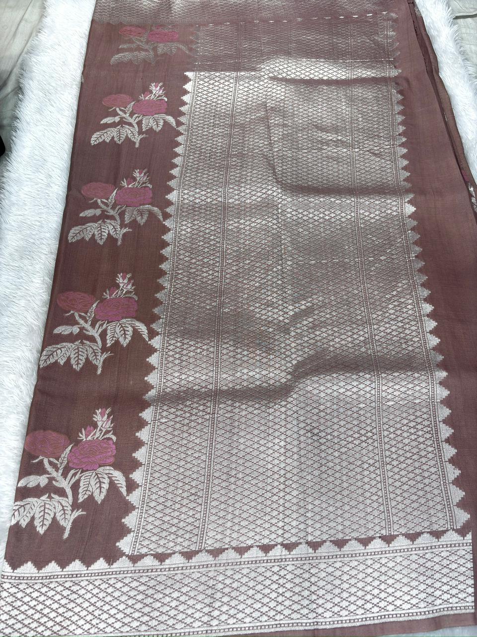 Dusky Rose Bloom Tussar Georgette Handloom Saree