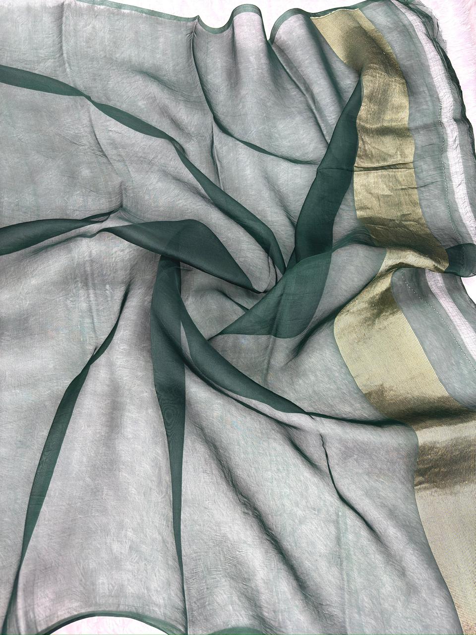 Emerald Forest Green Kora Kadhua Jamdani Handloom Saree with Multicolour Floral Jaal