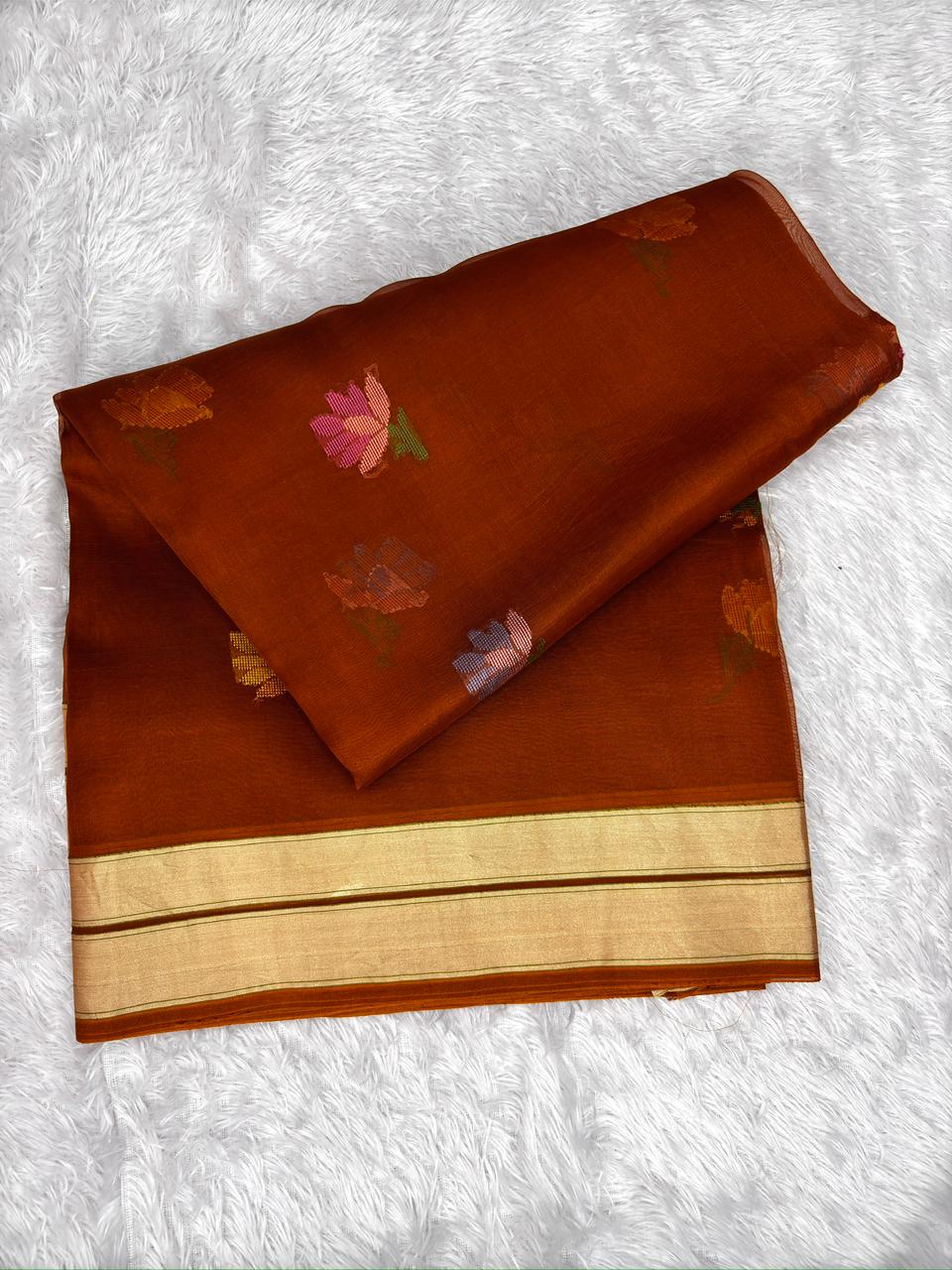 Earthy Umber Kora Kadhua Jamdani Handloom Saree with Multicolour Floral Vines